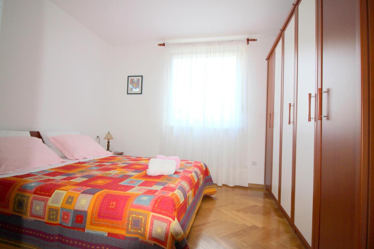 פורץ Apartment Vojka In City Center מראה חיצוני תמונה