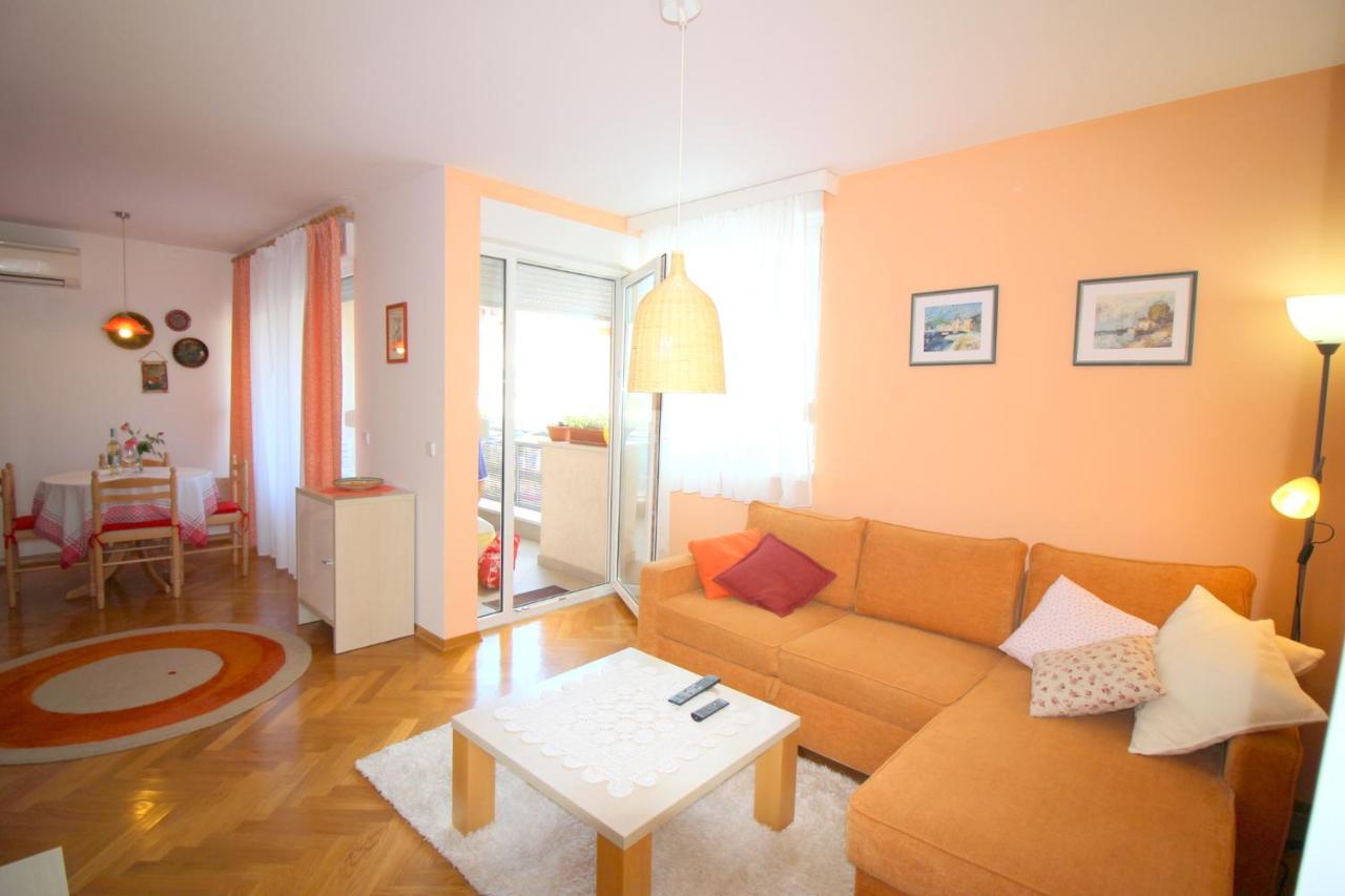 פורץ Apartment Vojka In City Center מראה חיצוני תמונה